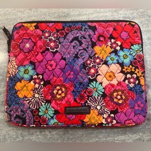 VERA BRADLEY LAPTOP CASE